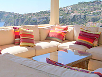 professional upholstery service spain